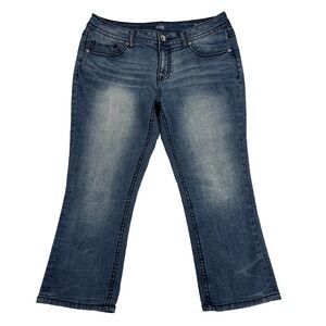 ANA Womens Straight Leg Capri Size 12/31 (34x23.5) Mid Rise Medium Wash Stretch